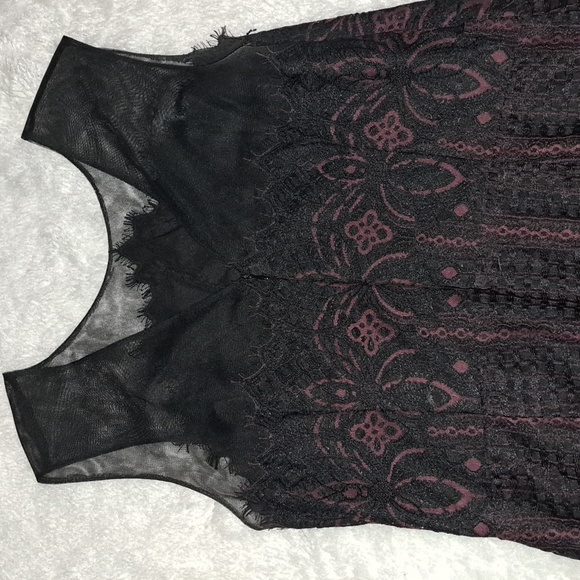 Red and black dress - Picture 3 of 8